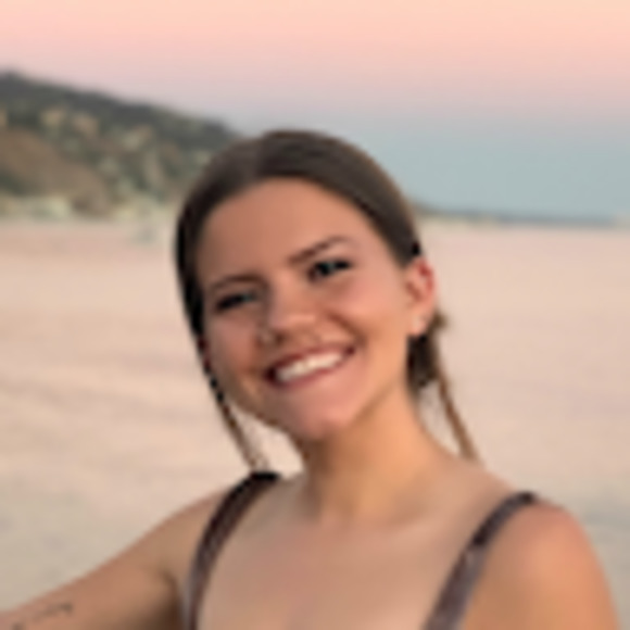 Meet your Posher, Sarah - Picture 1 of 1